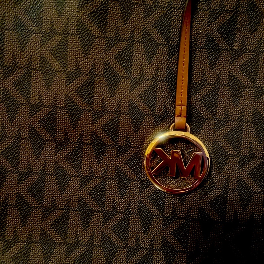 MK purse like new.